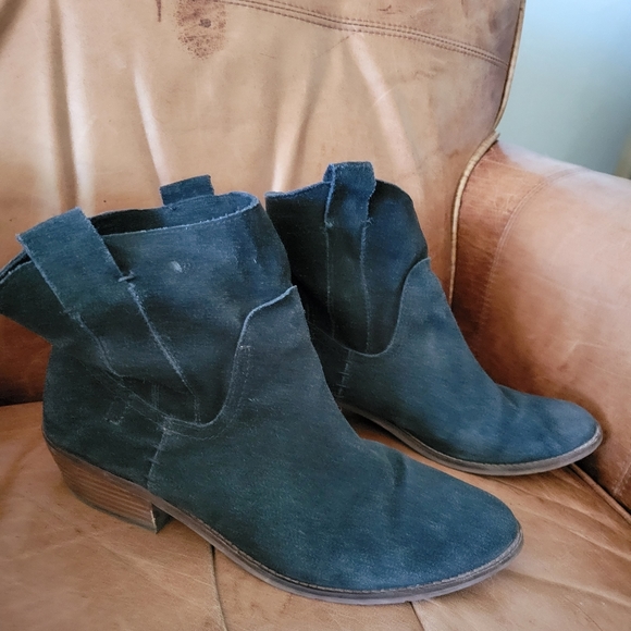 Dolce Vita Black Suede Cowboy Booties, sz 12. - Picture 2 of 7